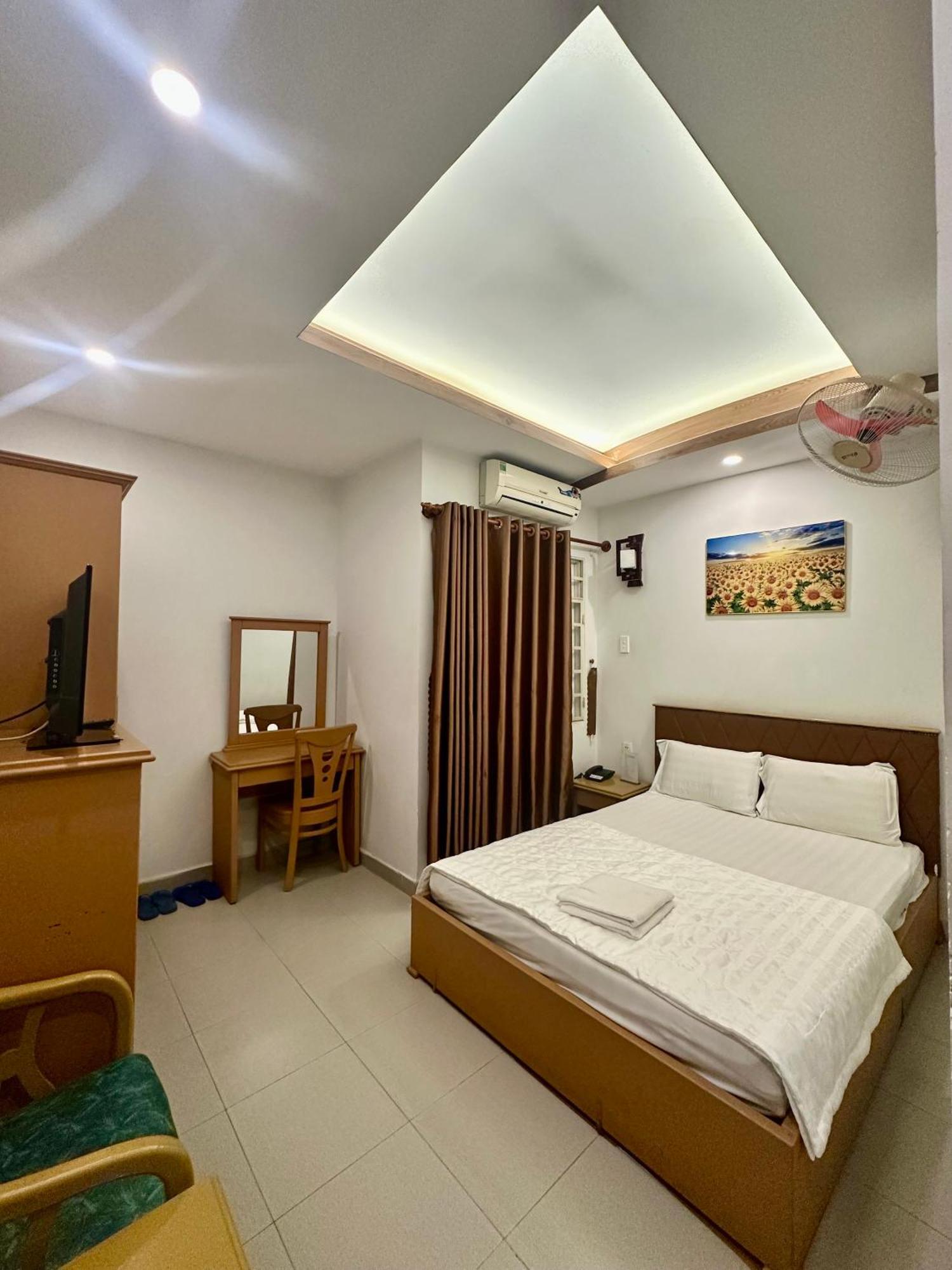 Hotel Ngoc Hoa Mai à Hô Chi Minh-Ville Extérieur photo